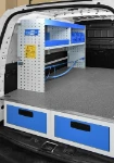 Allestimento con cassetti lunghi, ripiani e contenitori per Doblo Fiat