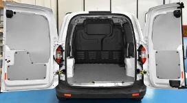 Rivestimento interno con pianale e pannellatura per Berlingo Citroen