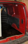Pannellatura in lamiera preverniciata e rivestimenti in legno marmato per Jumpy