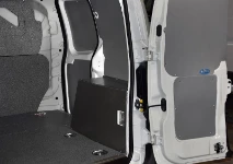 Right-side pre-painted sheet-metal lining and marble-finish plywood for the Fiat Fiorino
