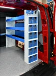 Ripiani di scaffalatura, cassetti trasparenti, pianale e rivestimento su VW Caddy