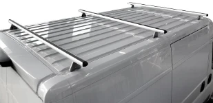 Roof bars on a Jumper