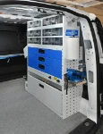 Shelving with vice, metal and transparent drawers and accessories for the Volkswagen Caddy